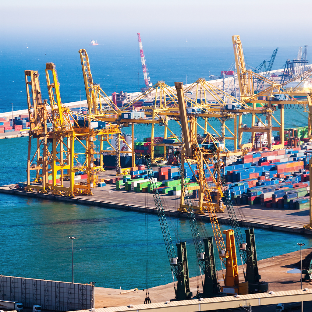 Na Construeng, atuamos no mercado offshore com soluções especializadas para plataformas e estruturas marítimas. Garantimos segurança, qualidade e eficiência em ambientes desafiadores.